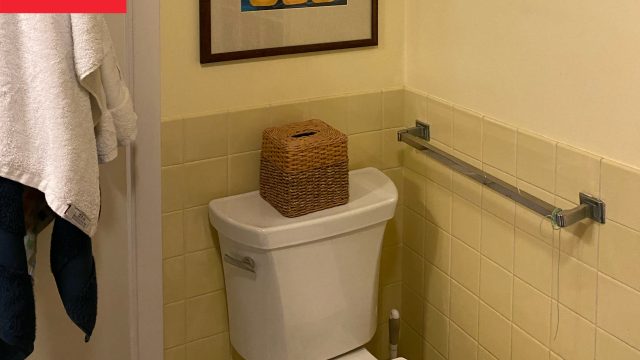 Transform Your Bathroom with Vintage Wicker Baskets for Style and Storage