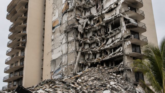 Investigating the Surfside Condo Collapse: A Gradual Tragedy Uncovered | ligamansion2 rtp, pelang99,