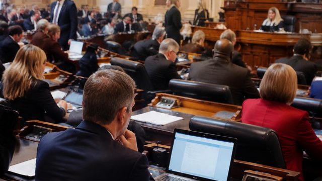 Virginia Lawmakers Reconvene to Discuss Budget Amendments | poker online 777, bola strike