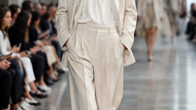 Exploring Contemporary Trends in Fashion: What's New This Season